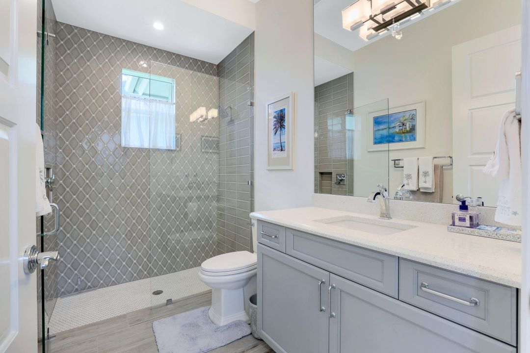 17413 Via Lugano Ct, Miromar Lakes, FL 33913