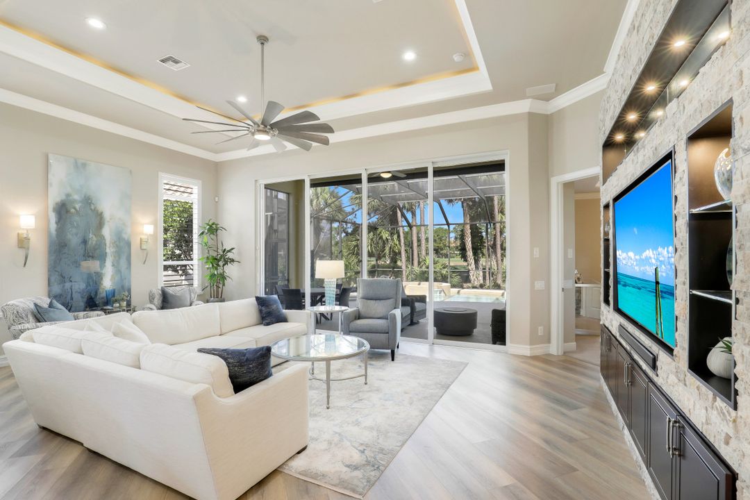 28609 Pienza Ct, Bonita Springs, FL 34135