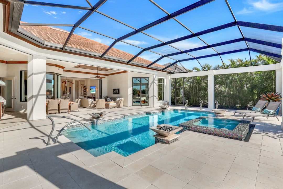 16462 Seneca Way, Naples, FL 34110