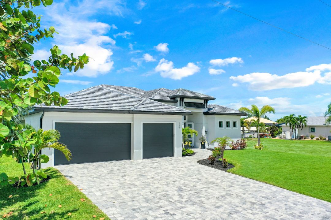 214 NW 32nd Pl, Cape Coral, FL 33993