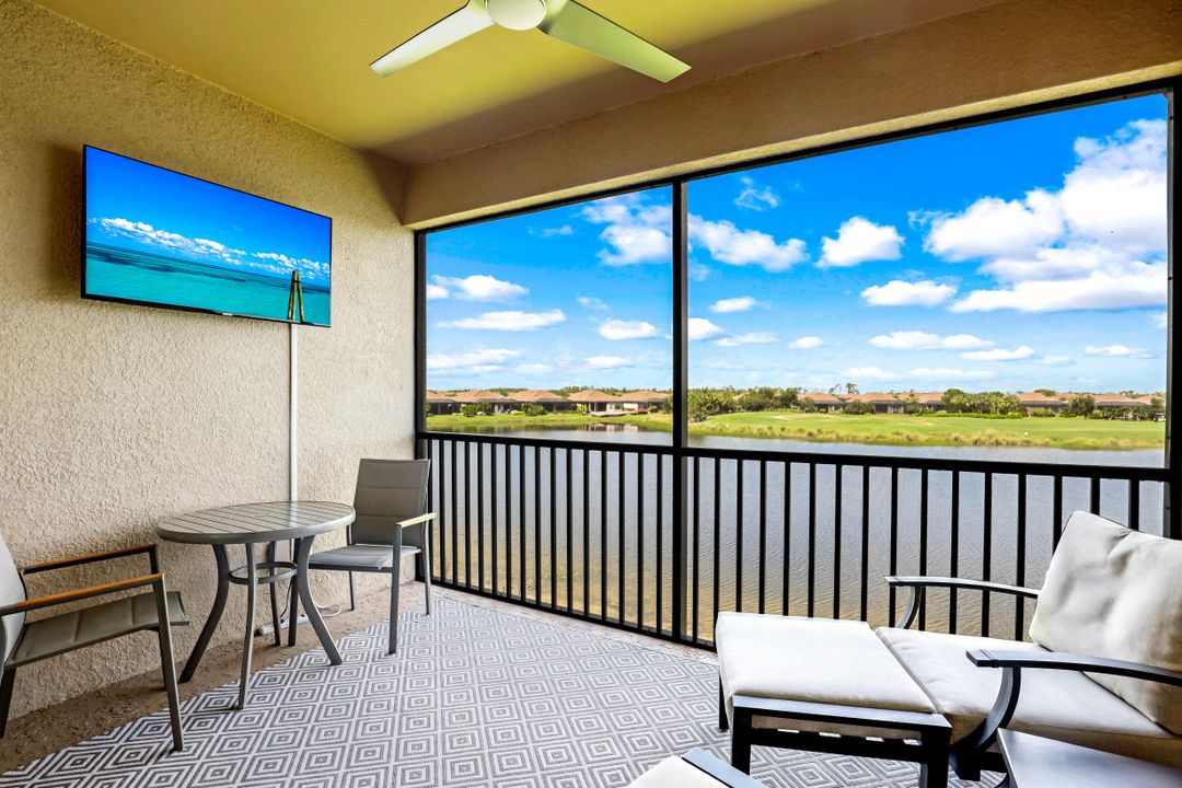 9377 Pocida Ct #201, Naples, FL 34119