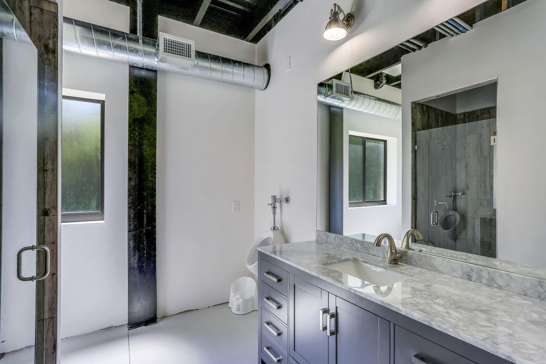 4441 5th Ave NW, Naples, FL 34119