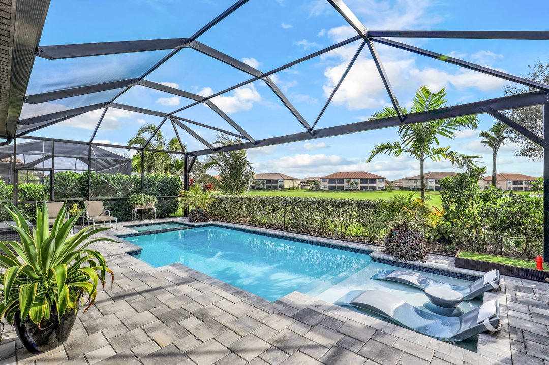 9496 Montelanico Loop, Naples, FL 34119