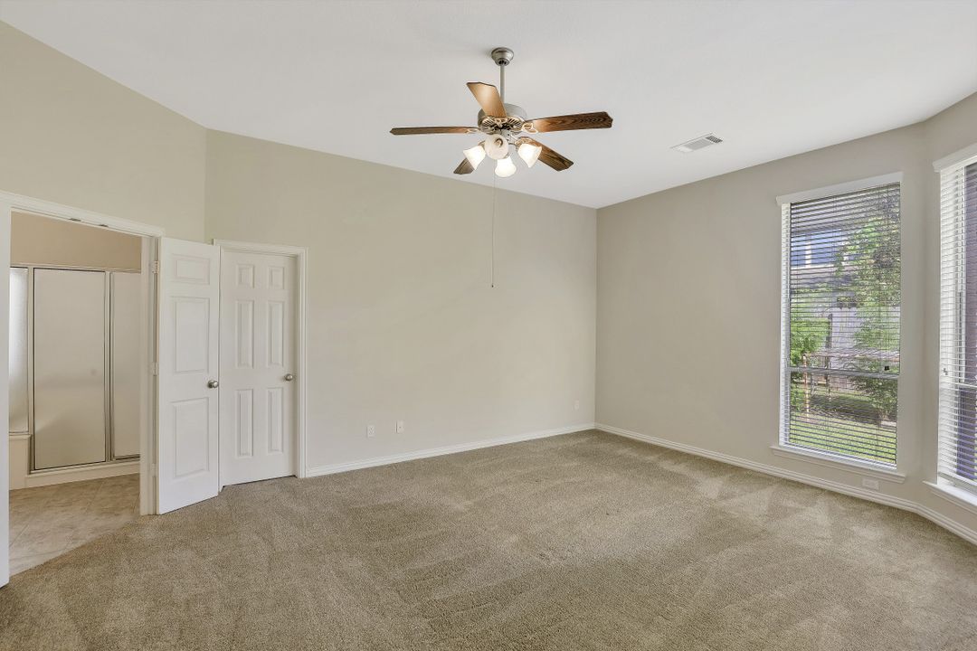 5327 Heath River Ln, Sugar Land, TX 77479