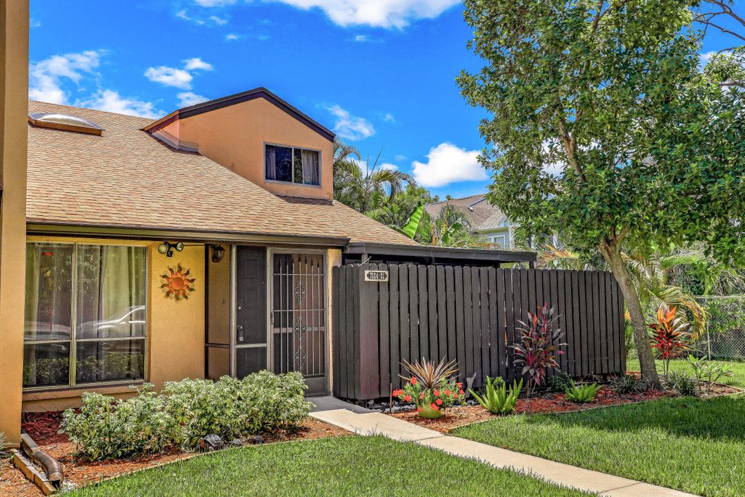 7164 Kola Terrace #31, Fort Myers, FL 33907