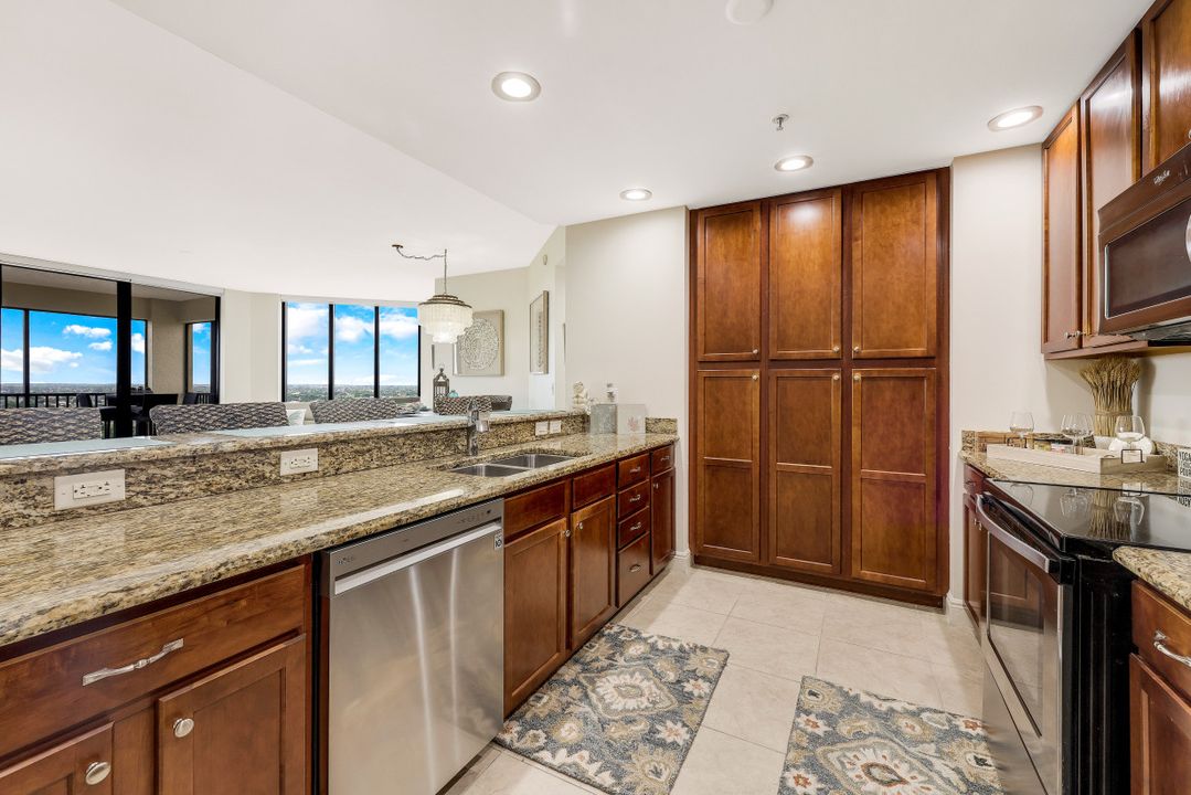 5781 Cape Harbour Dr #1304, Cape Coral, FL 33914