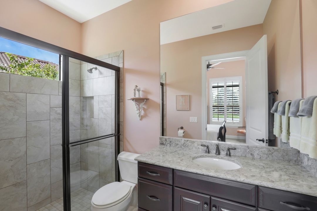 8651 Amour Ct, Naples, FL 34119