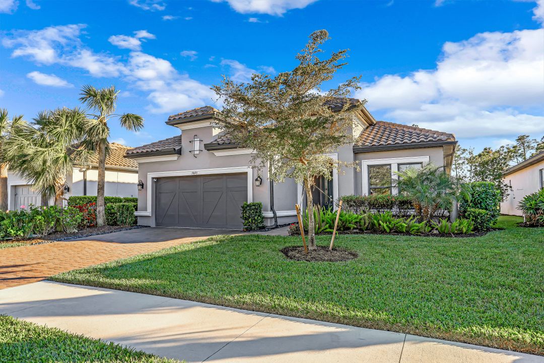 19693 Estero Pointe Ln, Fort Myers, FL 33908