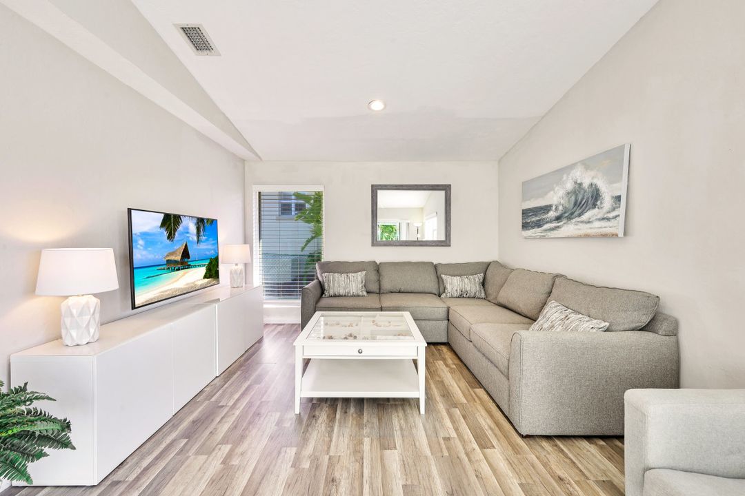 799 Caribbean Ct, Marco Island, FL 34145