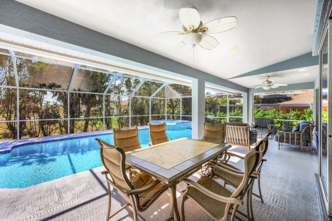 951 Dolphin Ct, Marco Island, FL 34145