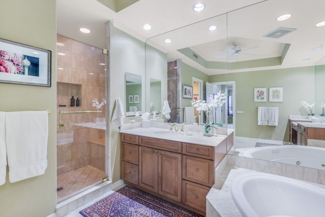 7575 Pelican Bay Blvd #1705, Naples, FL 34108