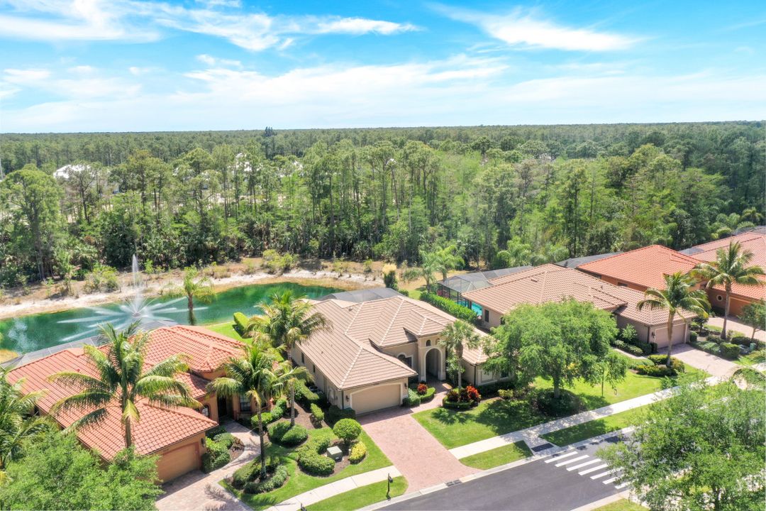 7323 Acorn Way, Naples, FL 34119