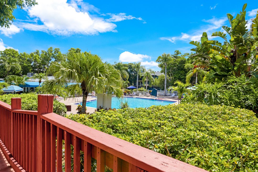 600 Neapolitan Way #346, Naples, FL 34103