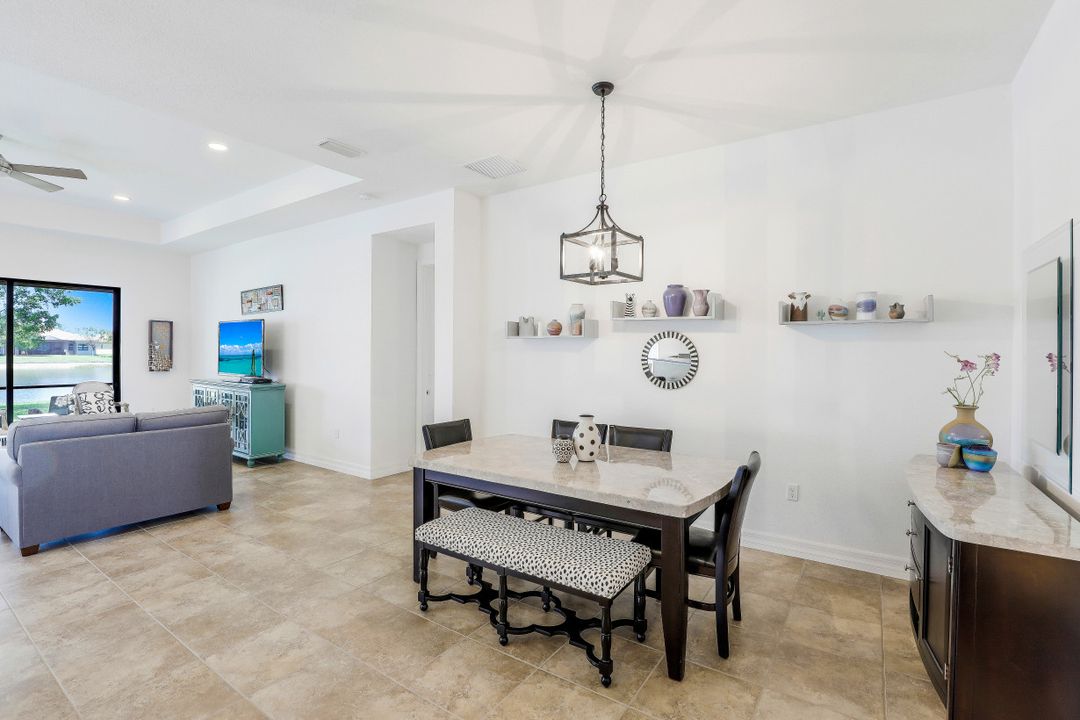 2797 Cinnamon Bay Cir, Naples, FL 34119