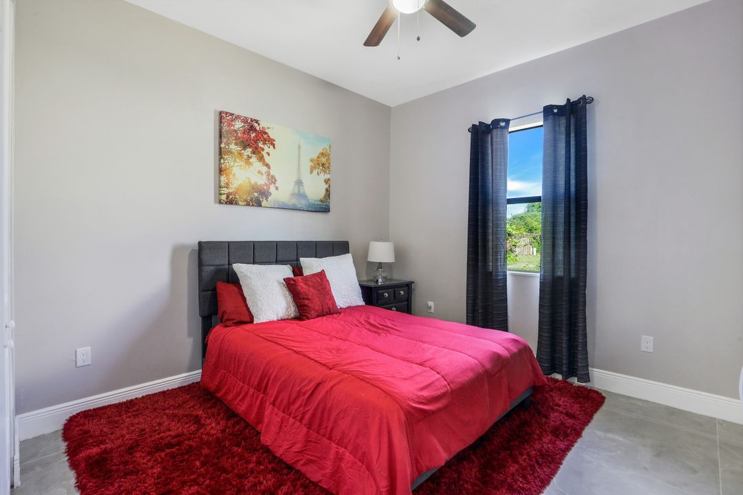 25 Crestwood Cir S, Lehigh Acres, FL 33936