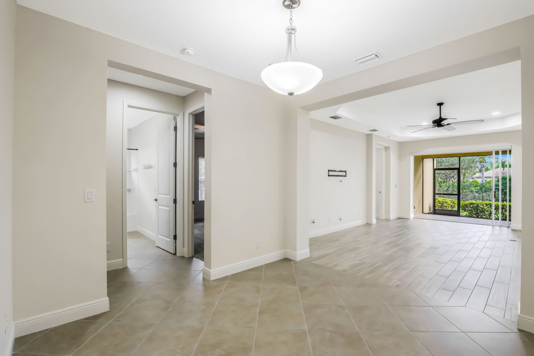 3625 Canopy Cir, Naples, FL 34120