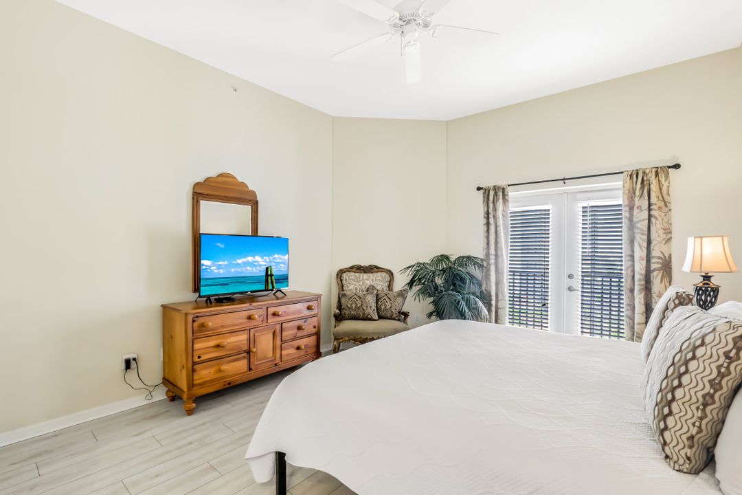 470 Launch Circle #603, Naples, FL 34108