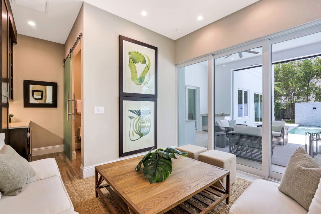 9184 Mercato Ln, Naples, FL 34108