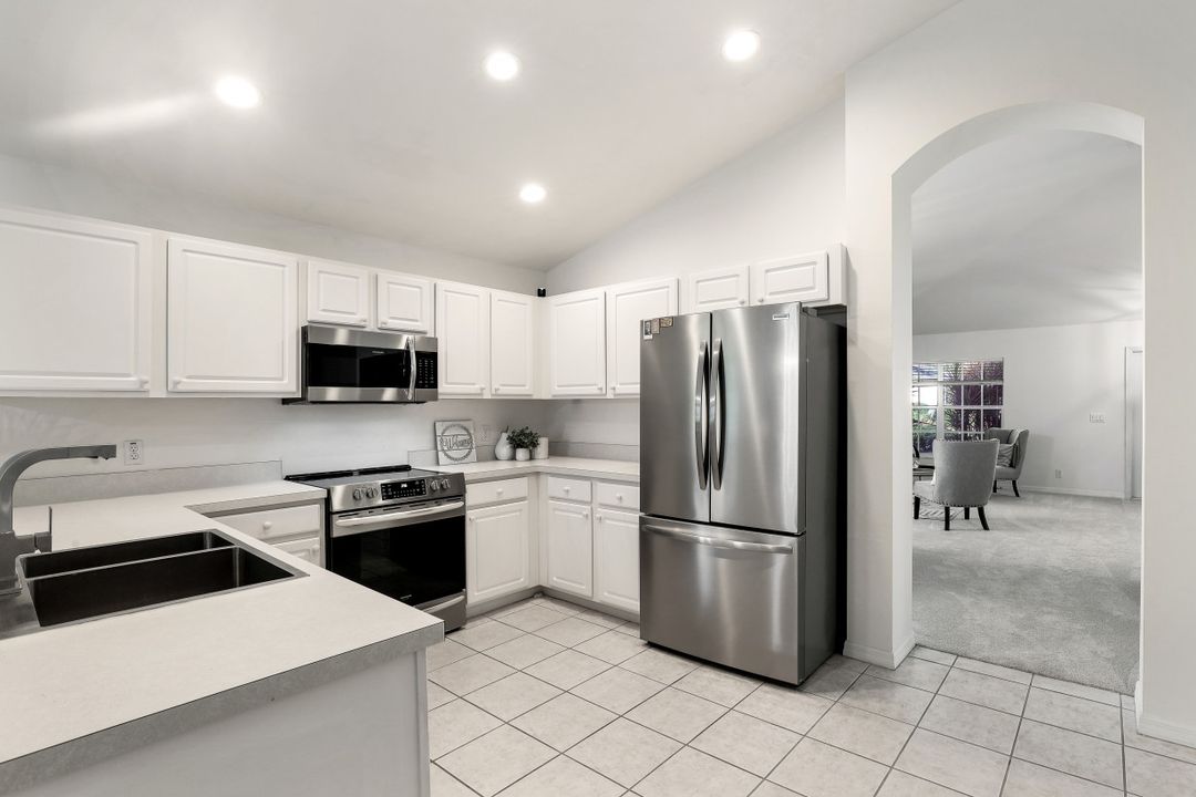 8833 Cypress Preserve Pl, Fort Myers, FL 33912