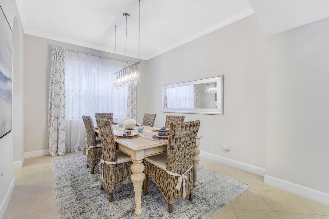 9021 Isla Bella Cir, Bonita Springs, FL 34135