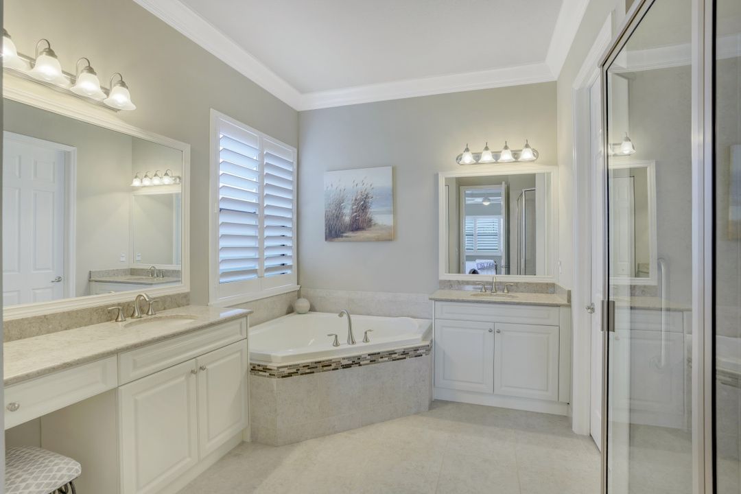 11516 Stonecreek Cir, Fort Myers, FL 33913