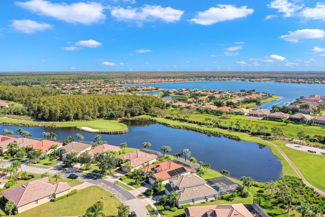 9661 Cobalt Cove Cir, Naples, FL 34120