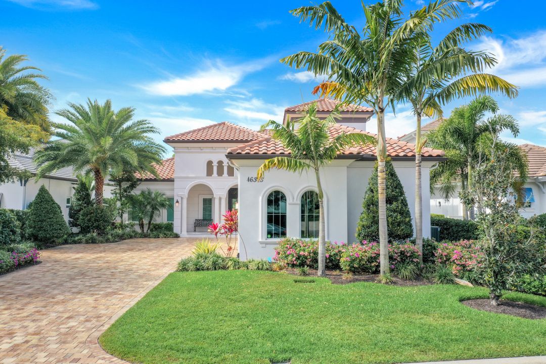 16373 Corsica Way, Naples, FL 34110