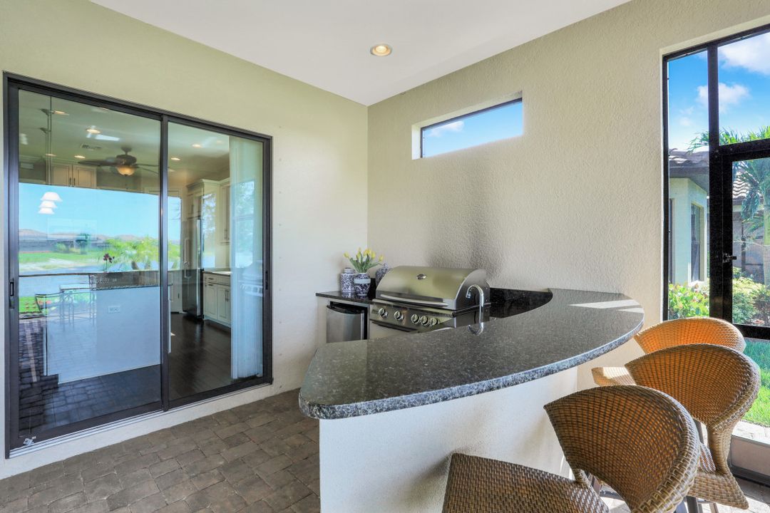 9123 Trivoli Terrace, Naples, FL 34119