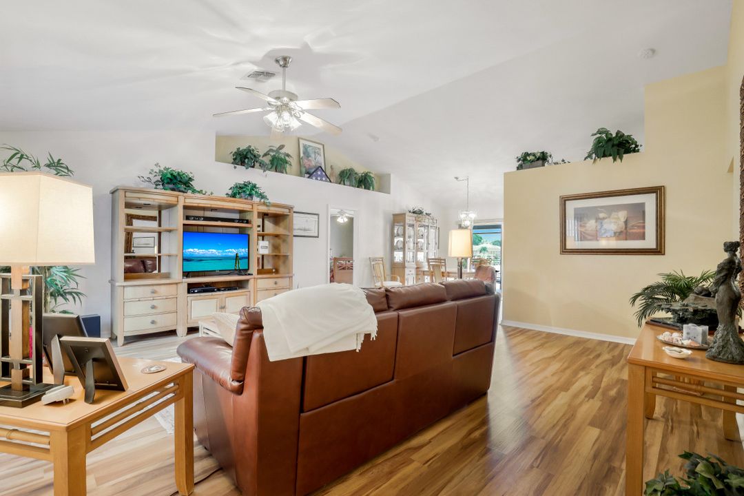 202 SW 37th Terrace, Cape Coral, FL 33914