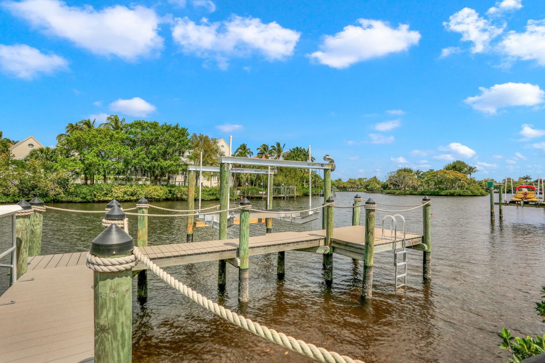 4268 Tarpon Ave, Bonita Springs, FL 34134