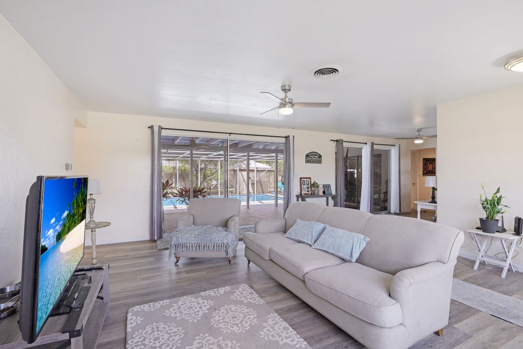 527 Keenan Ave, Fort Myers, FL 33919