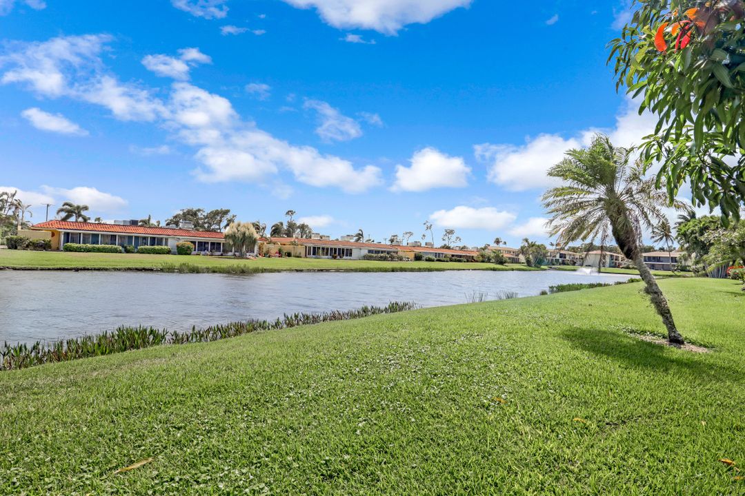 146 Harrison Rd, Naples, FL 34112