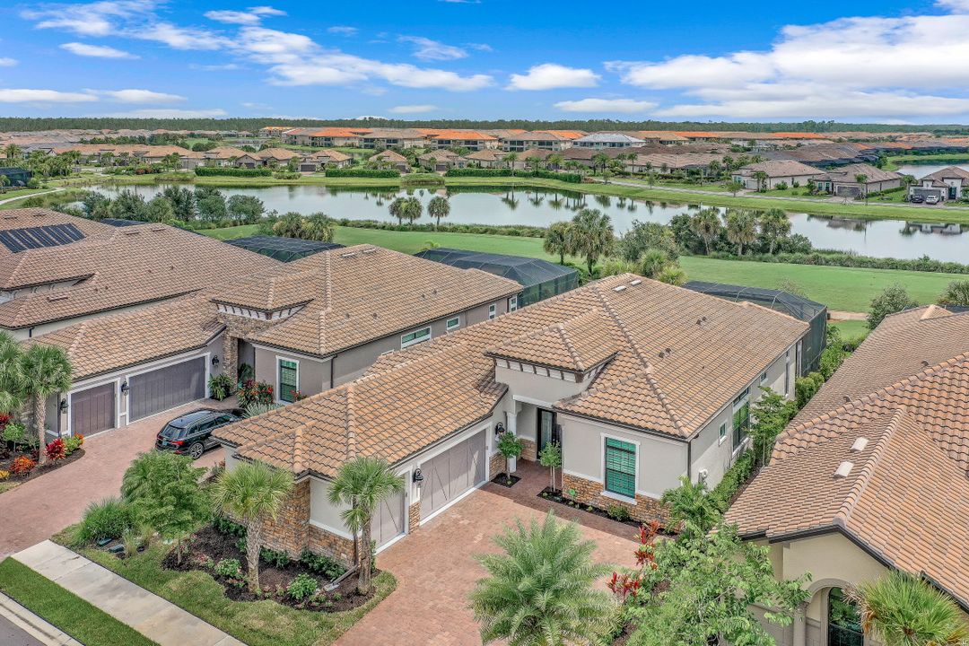 9388 Rapallo St, Naples, FL 34119