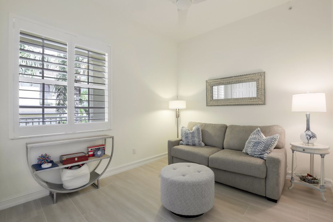 840 Sailaway Ln #103, Naples, FL 34108