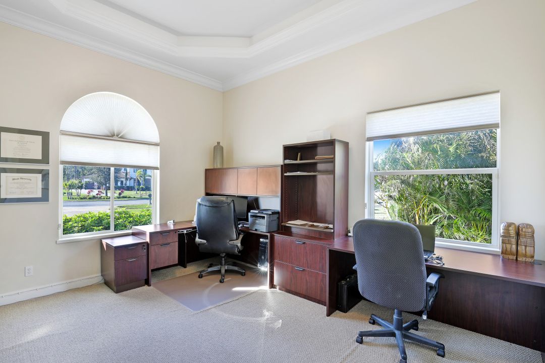 15361 Old Pine Ct, Fort Myers, FL 33912