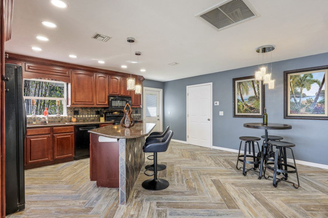 508 Cape Coral Pkwy W, Cape Coral, FL 33914