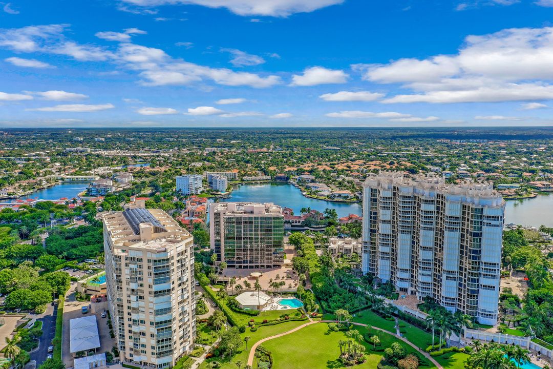 4031 Gulf Shore Blvd N #5F, Naples, FL 34103