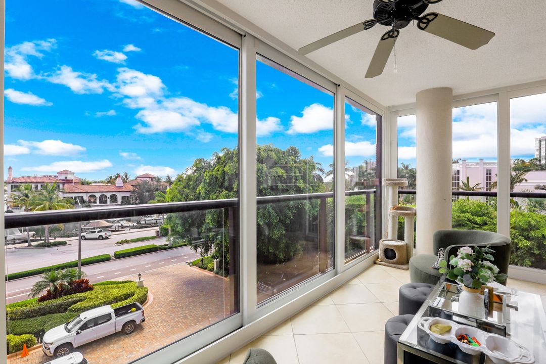 4031 Gulf Shore Blvd  #4F, Naples, FL 34103