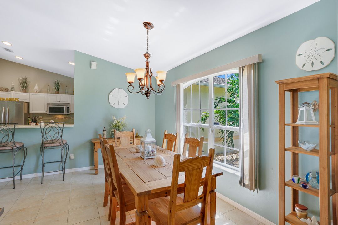 321 NE 10th Terrace, Cape Coral, FL 33909