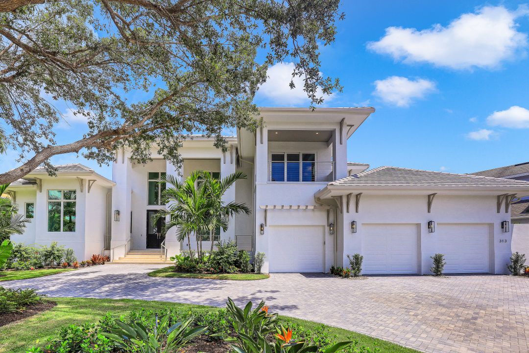 313 Turtle Hatch Rd, Naples, FL 34103