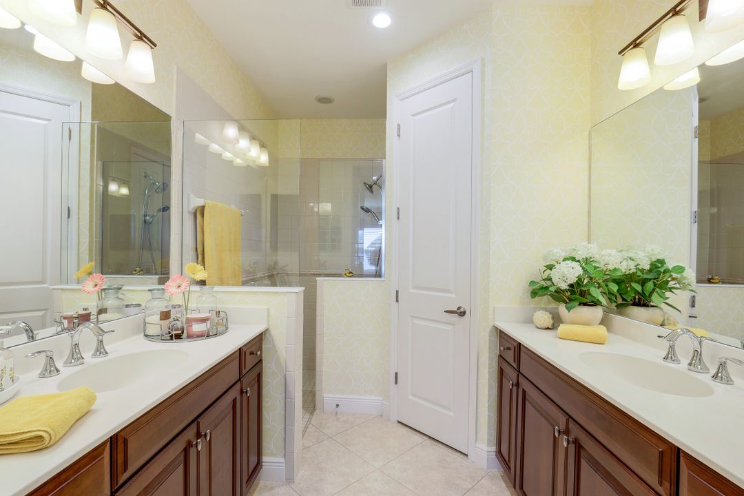 4408 Waterscape Ln, Fort Myers, FL 33966