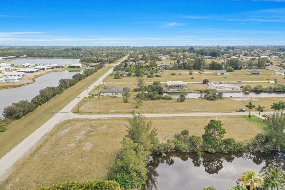 2374 NW 39th Ave, Cape Coral, FL 33993