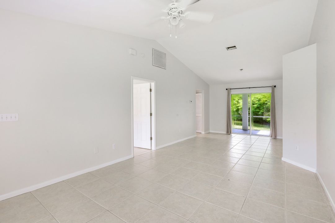 6581 Sable Ridge Ln, Naples, FL 34109
