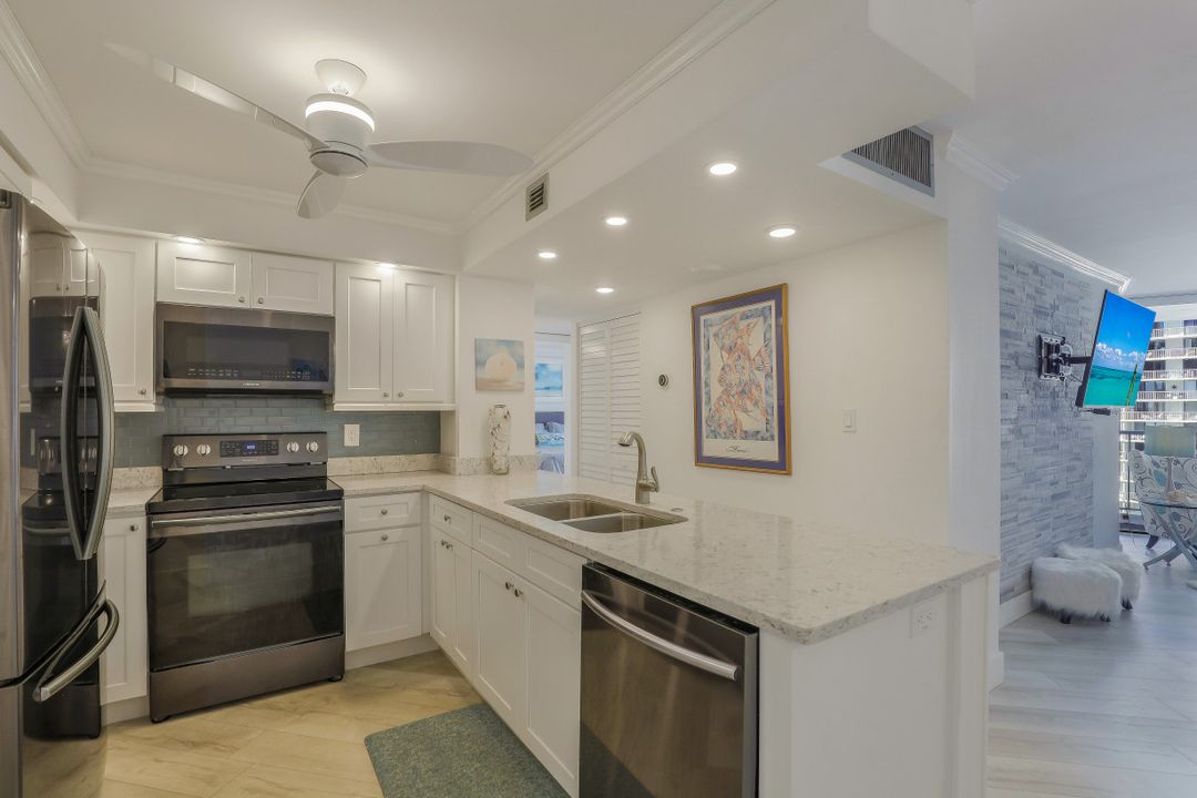 260 Seaview Ct #808, Marco Island, FL 34145