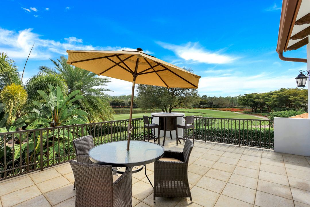 16904 Fairgrove Way, Naples, FL 34110