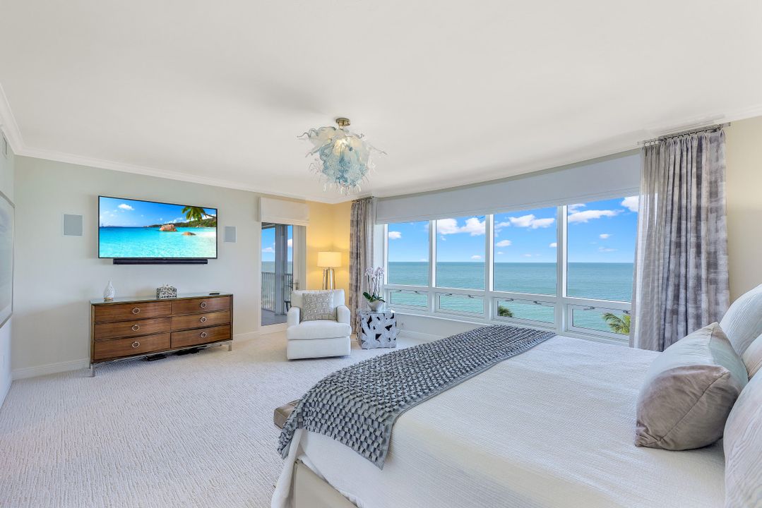 9235 Gulf Shore Dr #501, Naples, FL 34108