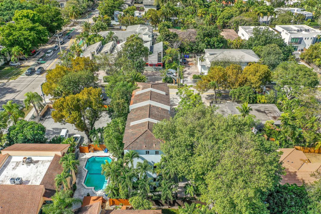 2951 Virginia St, Miami, FL 33133