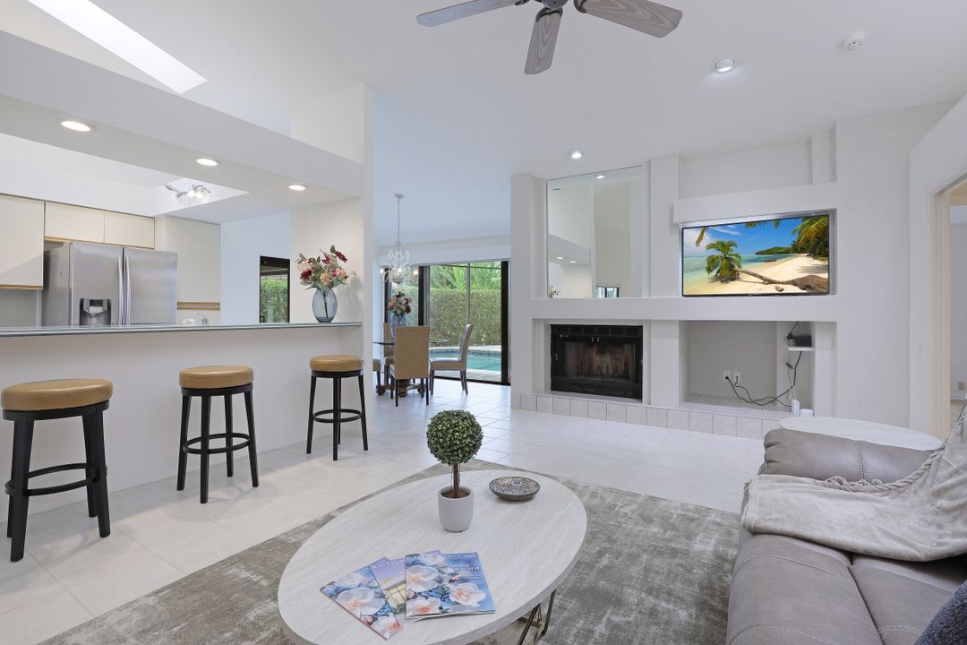 1380 Bald Eagle Dr, Naples, FL 34105