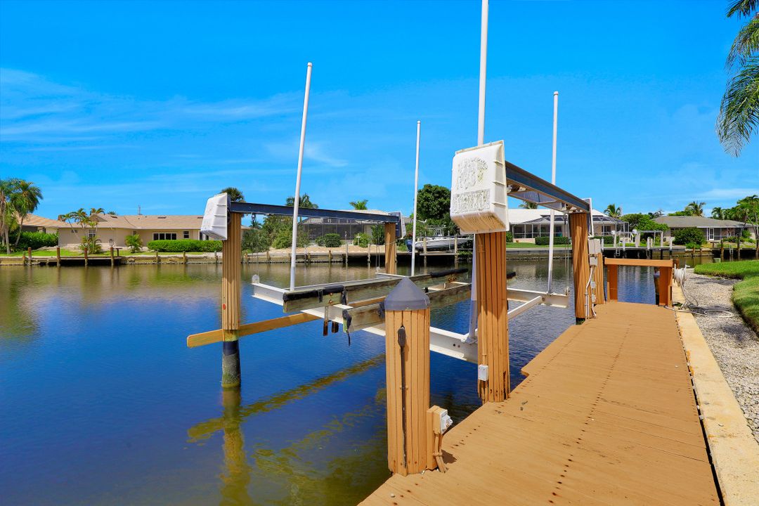 278 Seminole Ct, Marco Island, FL 34145