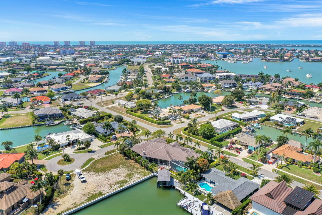 1231 Laurel Ct, Marco Island, FL 34145